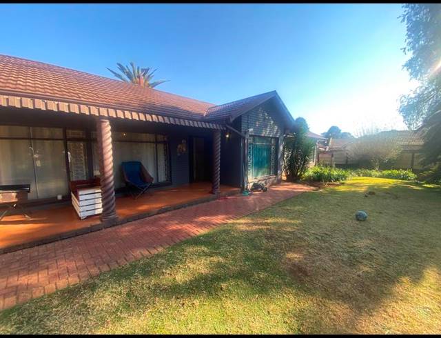 4 BEDROOM HOUSE FOR SALE IN KANONKOP